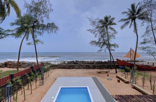 Chavakkad Villa | Bougainvillea Beach Home - Guruvayur - Chavakkad