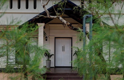 Chavakkad Villa | Bougainvillea Beach Home - Guruvayur - Chavakkad