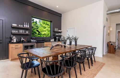 Three Oaks House | Gorgeous Estate With Pool, Hot Tub, and MORE!