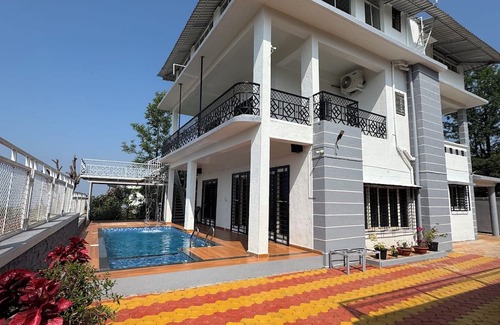 Wai Villa | Misty Mountain by Maheru – 5 bhk Luxury Villa with Scenic Views & Pool
