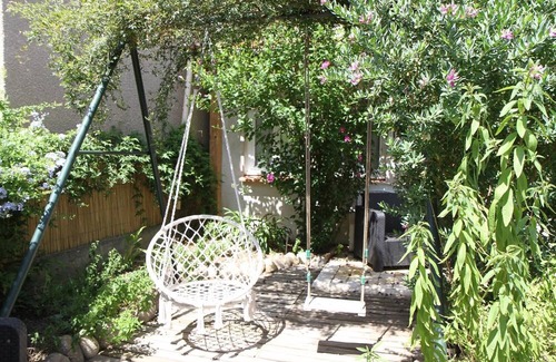 Thuir House | Casa Felice: Spa, pretty garden and house in the South of France