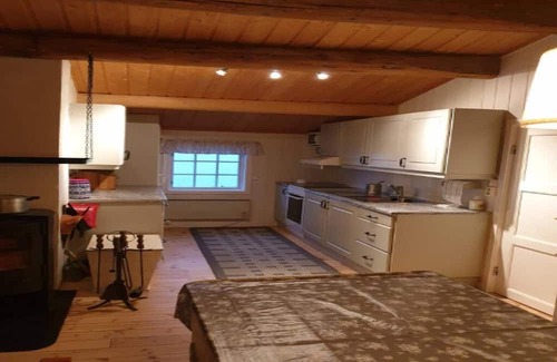 Orkdal Cottage | Authentic Norwegian Cabin with Stunning Lake Views - Cottage with Fishing