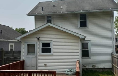 Johnson City House | Nice 3 bedroom house with fully private bathroom in heart of Johnson City