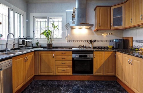 Sant Pere de Ribes Villa | Mikasi Hills by Hello Homes Sitges