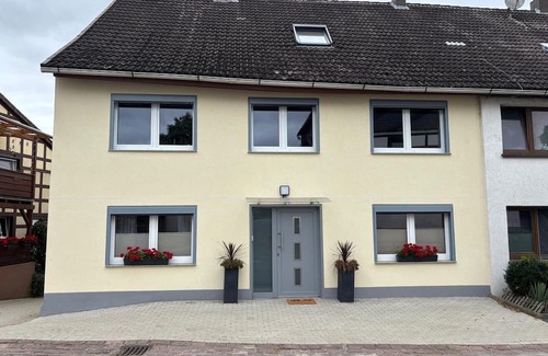 Kreiensen Apartment | Ferienwohnungen am Grannenhof - Holiday apartment with balcony, 80 sqm