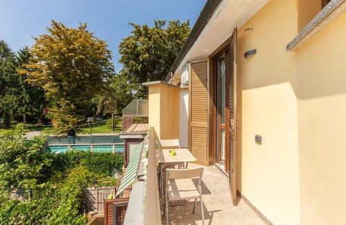Cesate Cottage | Villa luminosa con balcone e jacuzzi, zona Milano