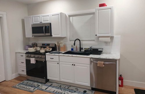 Corning House | Charming 3BR Downtown Corning Home – Walk to Dinning, Museums & Market Street!
