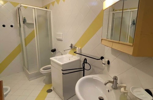 Ogliara Bed & Breakfast | B&B La Rosa: large apartment with modern kitchen (sleeps 3)