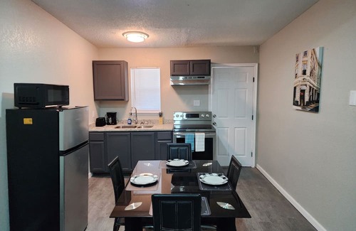 Biggs Field Apartment | Luxury Apartment Unit 8