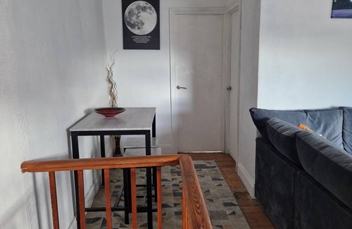 Warrington Apartment | Planet 9 : One-Bedroom Apartment with Balcony