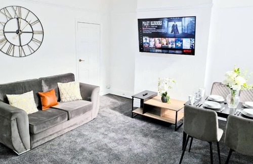 Burnley Apartment | Premium Single room with Shared Bathroom Room 3
