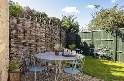 Churchill Cottage | Wonderful dog friendly - Pickwick