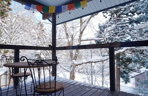 Iida Ski Chalet | Spacious 5-bedroom ski-in chalet—perfect for families and friends.