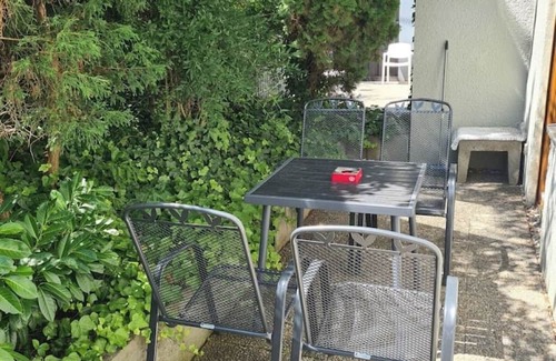 Hofherrnweiler Apartment | WellandHome - Business apartment - 4 single beds