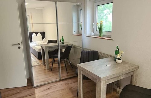Hofherrnweiler Apartment | WellandHome - Business apartment - 4 single beds
