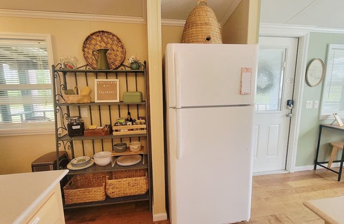 Jasper Cottage | Charming 1-bedroom tiny house 5 minutes from Spirit of the Suwannee Music park