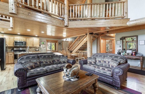Island Park Cabin | Alpenglow Retreat | Hot Tub | 2 Cabins