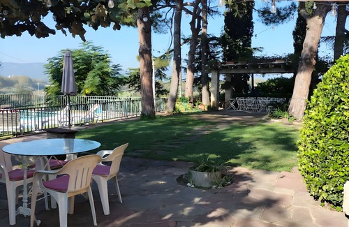 Tordera House | Holiday Home 'Tordera Village' with Mountain View, Private Pool and Wi-Fi