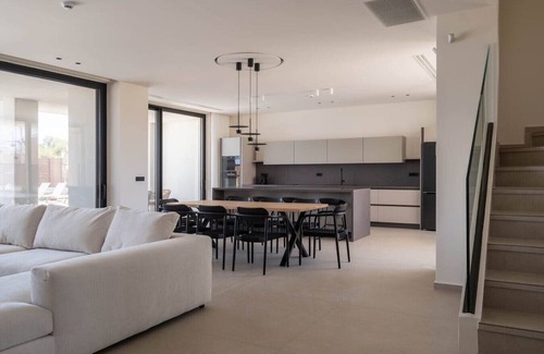 Maleme House | Gemini Villas | Villa Calma