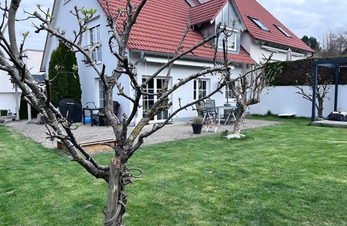 Weissenburg in Bayern House | Holiday Home 'Schnürleinsmühle' with Private Pool, Private Terrace and Wi-Fi