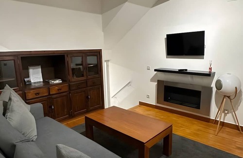 La Molina Apartment | Apartment 'Sol I Vent La Molina' with Mountain View and Wi-Fi