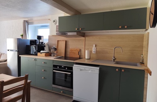 Paroisse Notre-Dame Apartment | Apartment 'Le Maé' with Wi-Fi