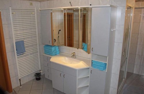 Offenhausen Apartment | Apartment 'Ferienwohnung Annette' with Shared Terrace and Wi-Fi
