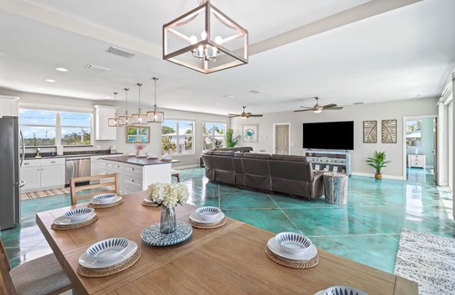 Little Torch Key House | Tranquility Bayview House-Ocean Front with boat basin and boat ramp