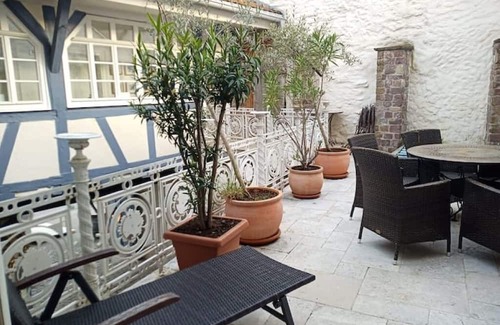 Konigsbach-Stein House | Style house| 370m² |1-8 adults + 2 kids | central | P