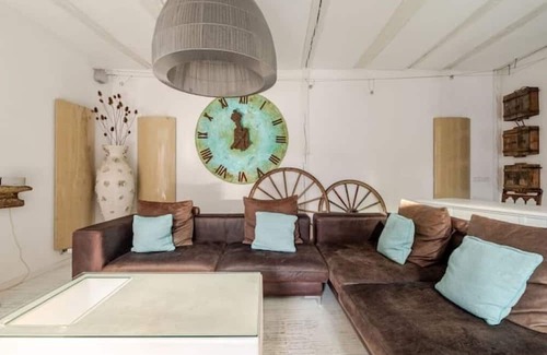 Konigsbach-Stein House | Style house| 370m² |1-8 adults + 2 kids | central | P