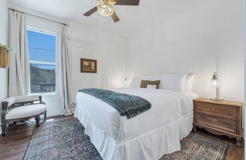 Williams Hotel | The Grand Family Suite in Arizona's Oldest Hotel in Downtown Williams!