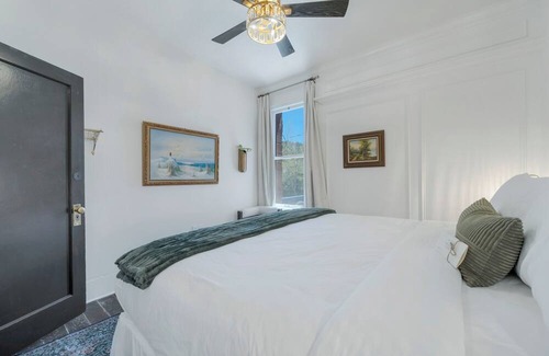 Williams Hotel | The Grand Family Suite in Arizona's Oldest Hotel in Downtown Williams!