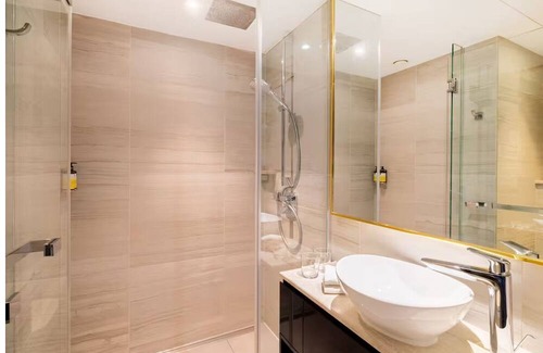 Portsoken Hotel | Superior, Towre Hyll Twin at Hotel Saint — Minutes to Tower Bridge