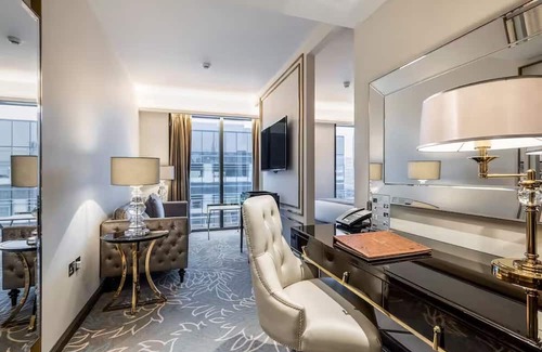 Portsoken Hotel | Spacious East London Suite – Walk to Tower Bridge & Aldgate Tube Station