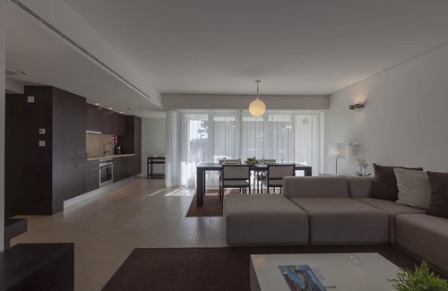 Carvalhal Hotel | Sado River Charm: 2 Studio Apartments w/ Kitchens, Kid Friendly & Free Parking!