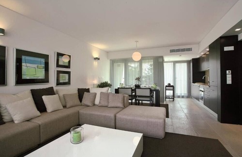 Carvalhal Hotel | Sado River Charm: 2 Studio Apartments w/ Kitchens, Kid Friendly & Free Parking!