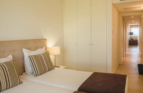 Carvalhal Hotel | FOUR 2BR Apartments @ Beach Retreat w/ Spa, Heated Pools, Close to Sado Emotion