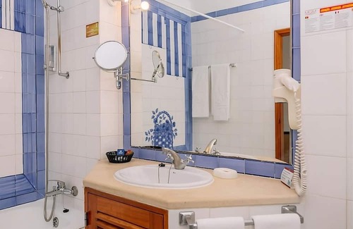 Oura Hotel | Better Choice for your Vacation! Two Fully-furnished 2BR with Pool or Sea View
