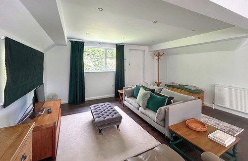 Horsham Cottage | 1 bedroom accommodation in Horsham, near Brighton