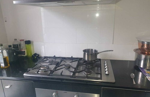 Yarrabilba House | 1 Bedroom + own shower & toilet - Yarrabilba 4207 QLD