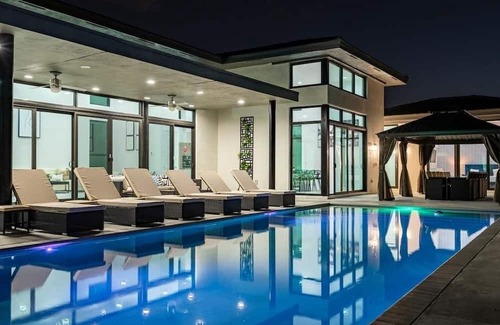 Plantation House | The Mansion One and Only Luxurios 8,000 ft Villa