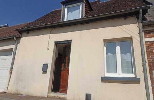 Breteuil-sur-Iton House | Cottage in town center, ideal for a business trip or vacation