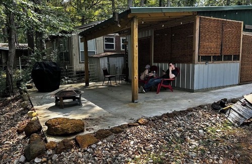 Hemphill House | Angler's Dream Stay! Quiet Cove with waterfront and boathouse near Hemphill