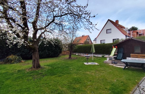 Barchfeld House | Vacation home for families/groups with sauna, oven and large garden with barbecue