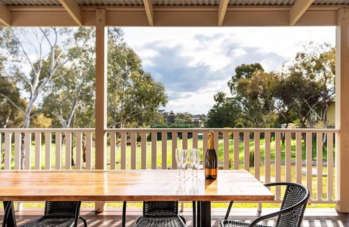 Castlemaine House | Hilltop Victorian Retreat - Firepit + Sunset views