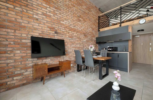 Fabryczna Apartment | Zarembowicza 35 | Wrocław | Elegant Studio | Near the Airport