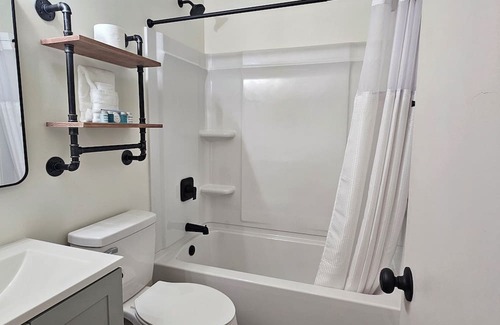 Niles Apartment | 12-On-North - Unit 528 #1