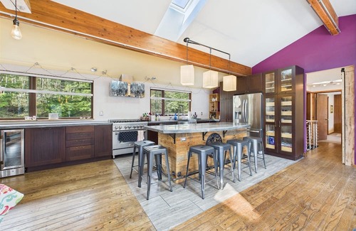 West Juneau House | Juneau’s Ultimate Gathering Place 7BR, Ocean Views