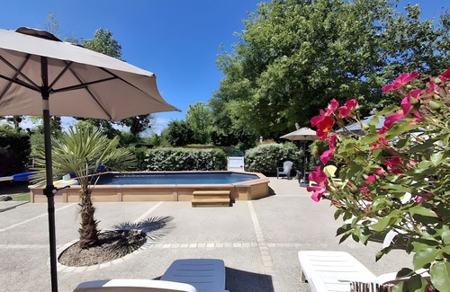 Saint-Georges-sur-Cher Apartment | Gîte La Voilerie, private jacuzzi & pool & cabin bed