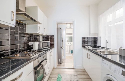 Ridgeway House | Modern 3 bed perfect for contractors and families
